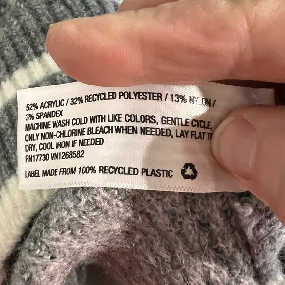 a new day Oversized Gray & White Cardigan Sweater Size M - Picture 8 of 8